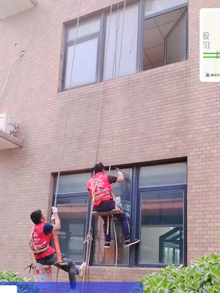 清城承接各类窗户玻璃维修